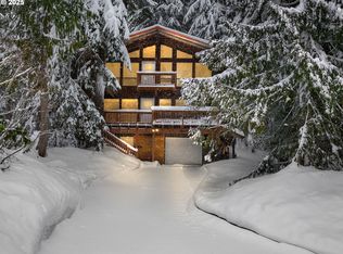 88940 E Round Mountain Loop, Government Camp, OR 97028