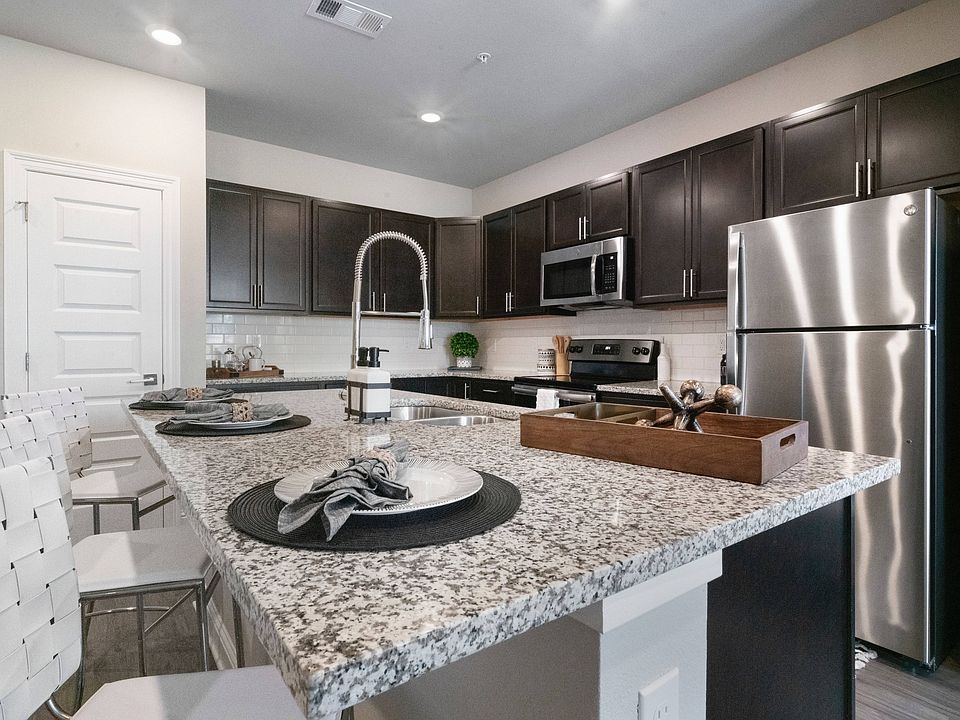 Sweetwater Model Apartment Kitchen