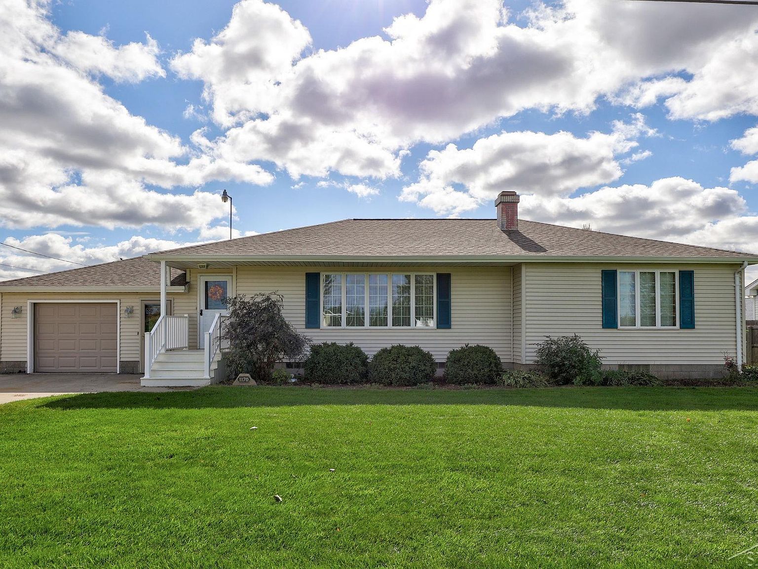 1170 Amelith Rd, Bay City, MI 48706 Zillow