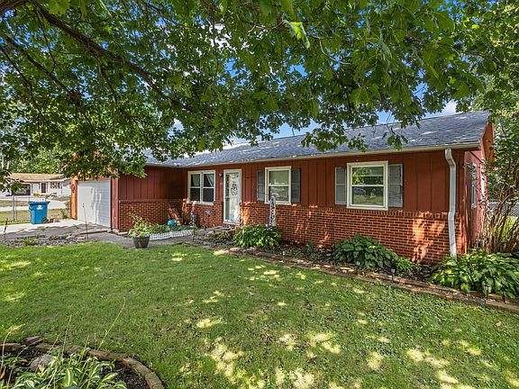 2nd image of 900 Robert Webb Dr