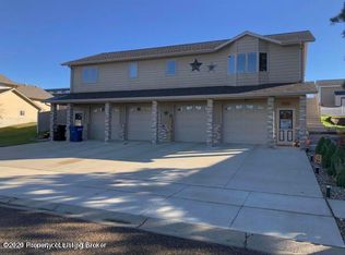 1750 2nd Ave E, Dickinson, ND 58601