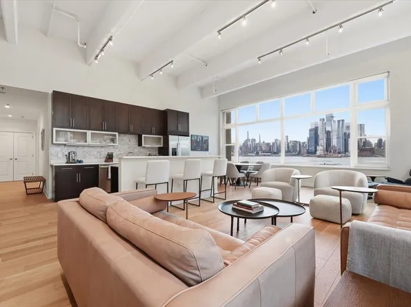 1500 Hudson Street image 1 of 50