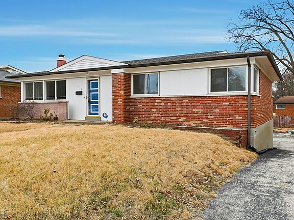3rd image of 1152 Burch Ln