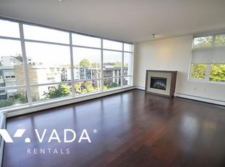 1320 Chesterfield Ave #405, North Vancouver, BC