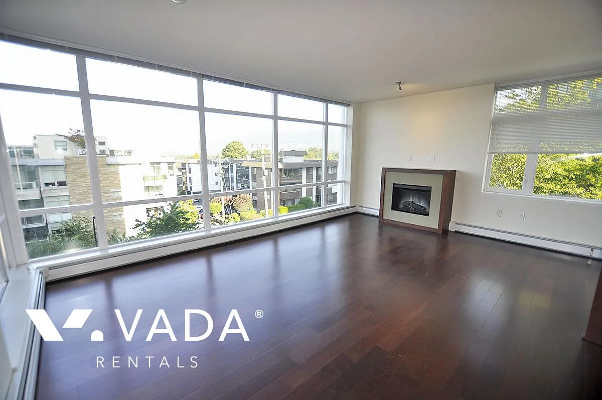 1320 Chesterfield Ave #405 photo 1