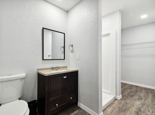 1051 Dogwood Dr ROOM 4, Dunedin, FL 34698