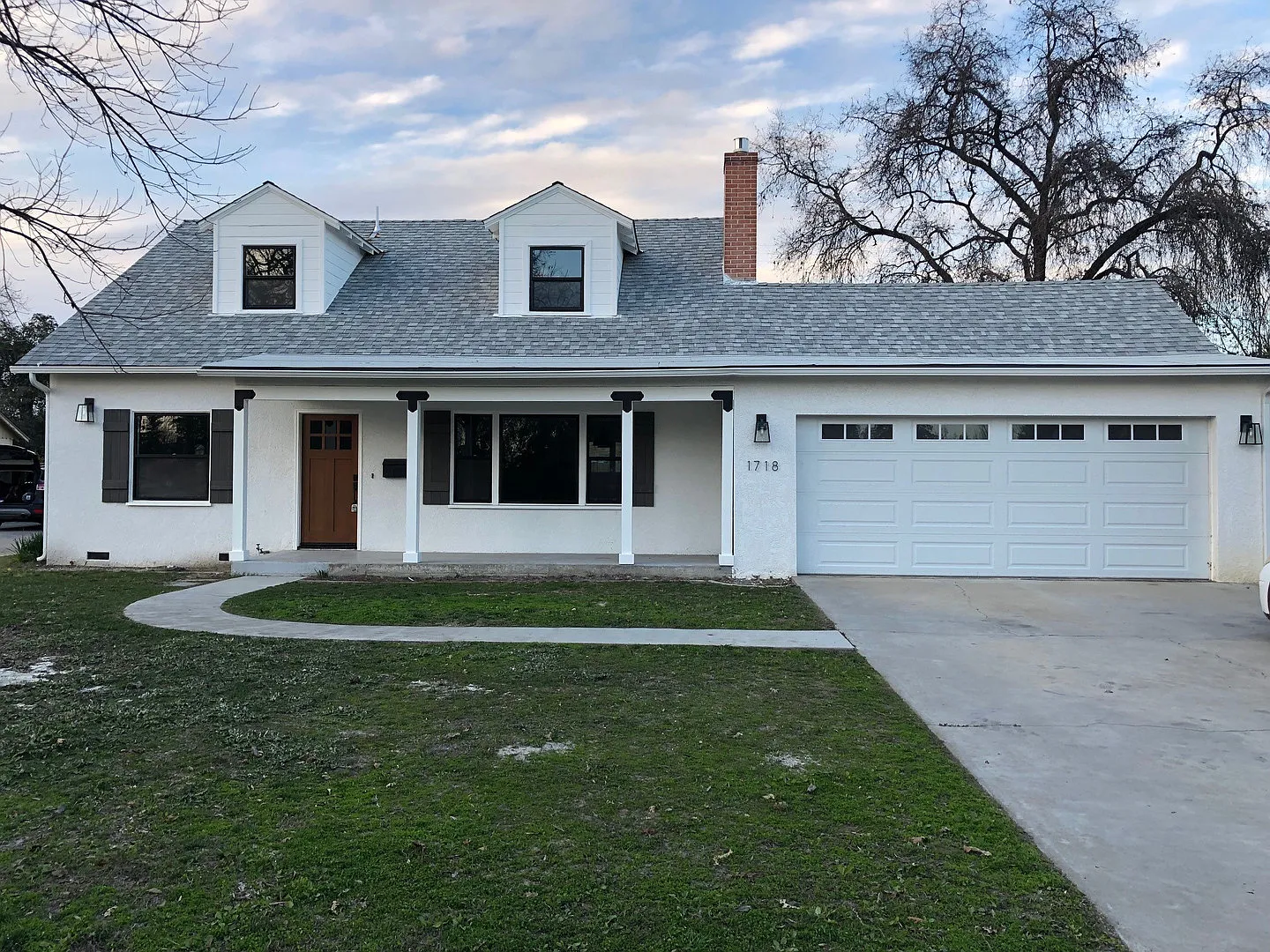 1718 W Kaweah Ave photo 1