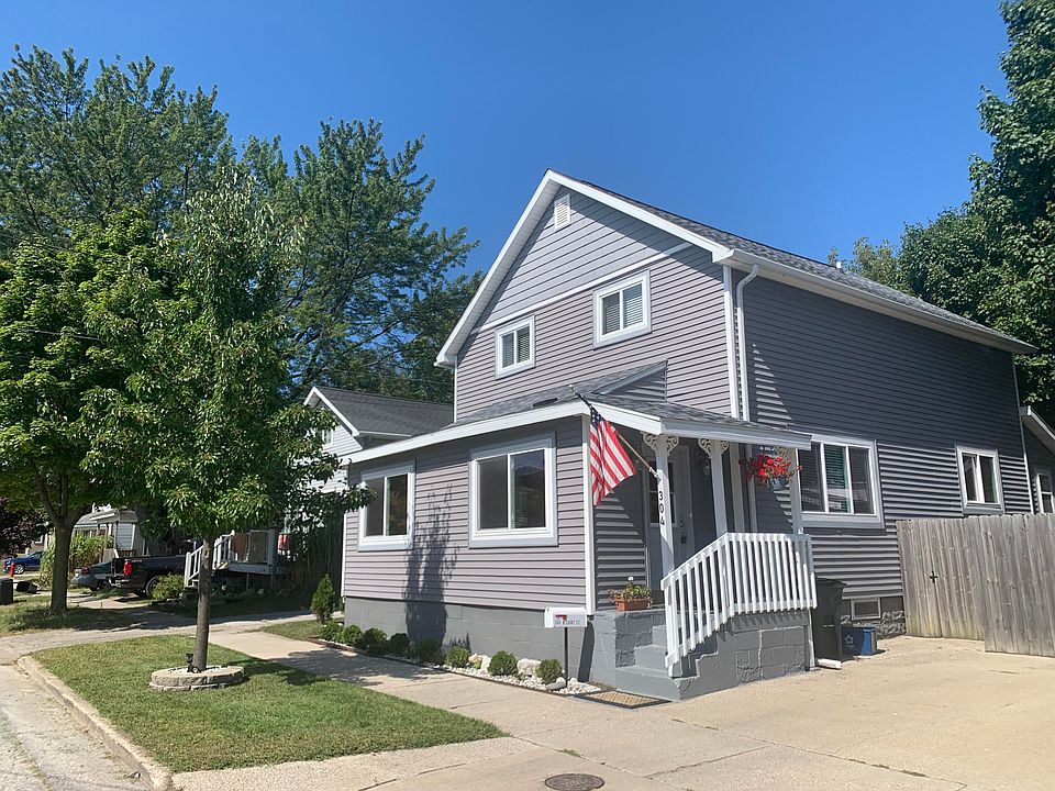 304 W Court St, Ludington, MI 49431 Zillow