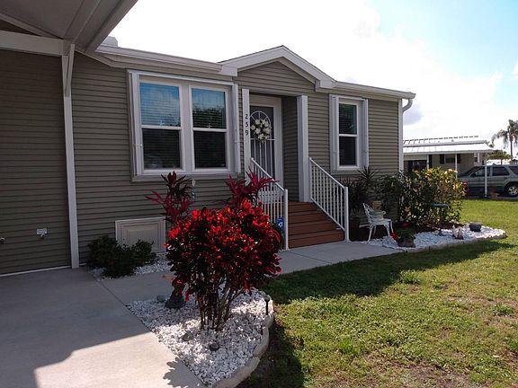 4th image of 8775 20th St #259