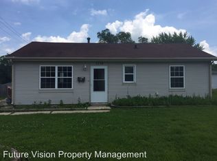 1710 Burry Circle Dr, Crest Hill, IL 60403