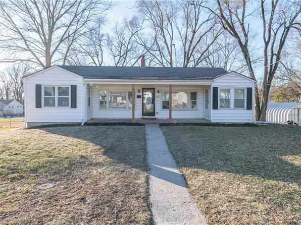 407 SW 17th St, Blue Springs, MO 64015