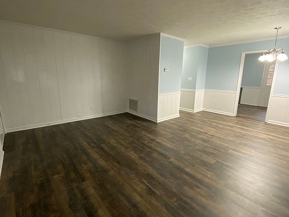 3rd image of 23 Shadowood Cir SE #4