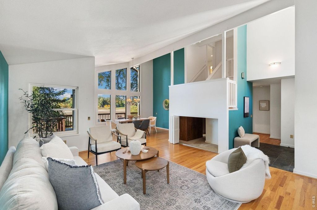 601 Warren Lndg