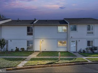 402 Reneau Way, Herndon, VA 20170