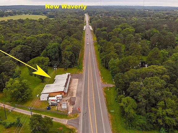 The town of New Waverly is also a short distance away.