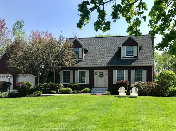 16 Sophie Lane, Hampden, ME 04444