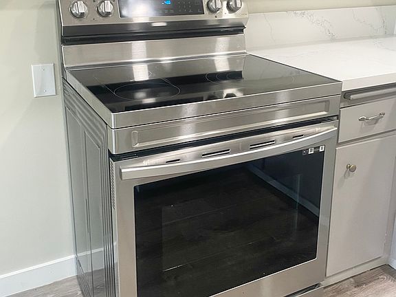 4th image of 150 E Highland Ave #F