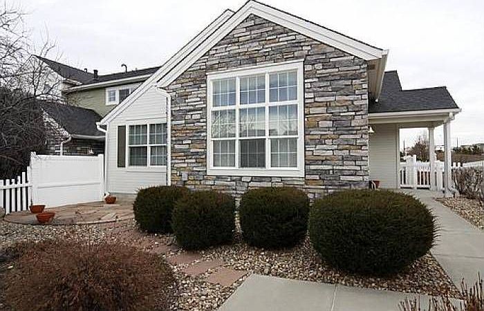 Landscaped patio