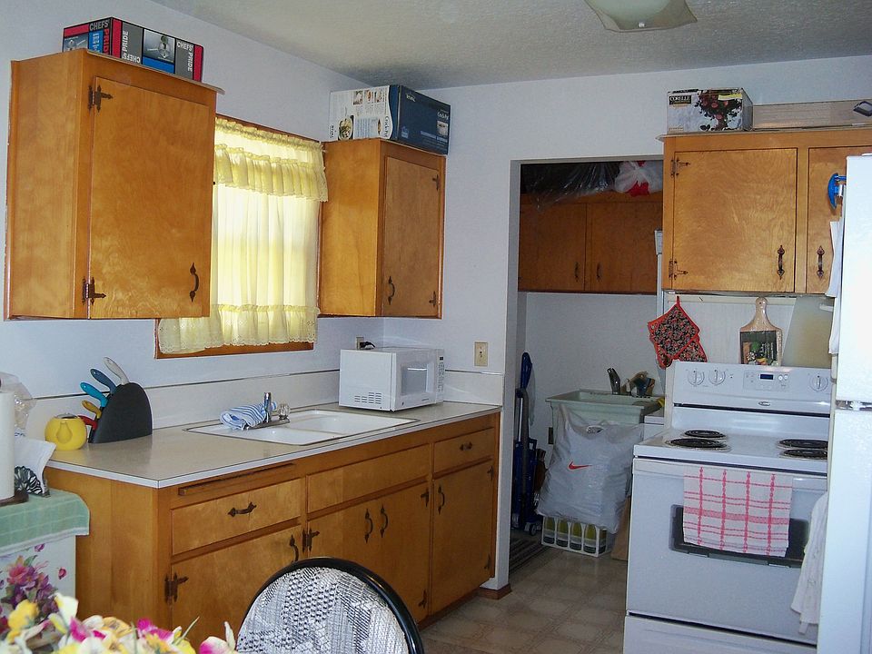 2nd image of 5259 SE 65th Ave