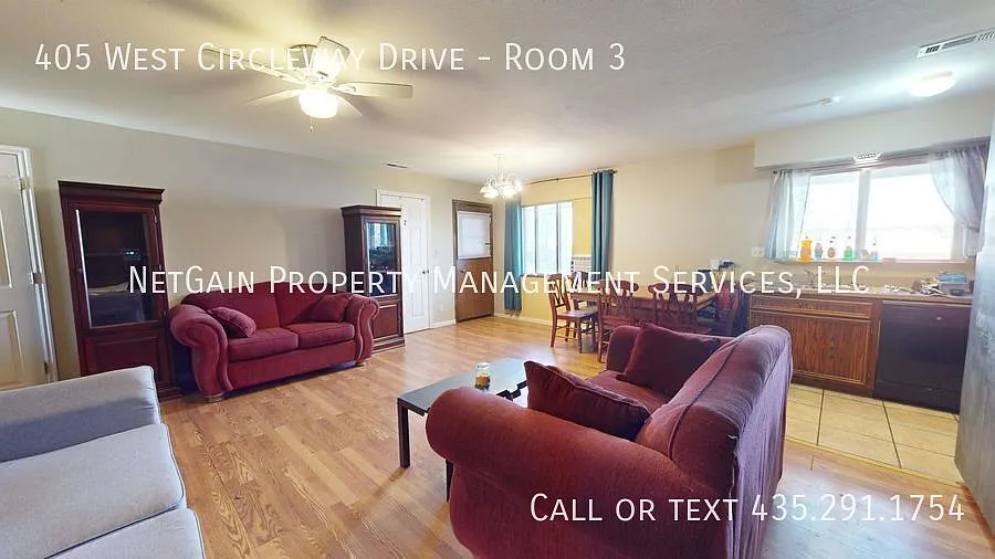 25/26 School Year Female Student Housing — Photo 3