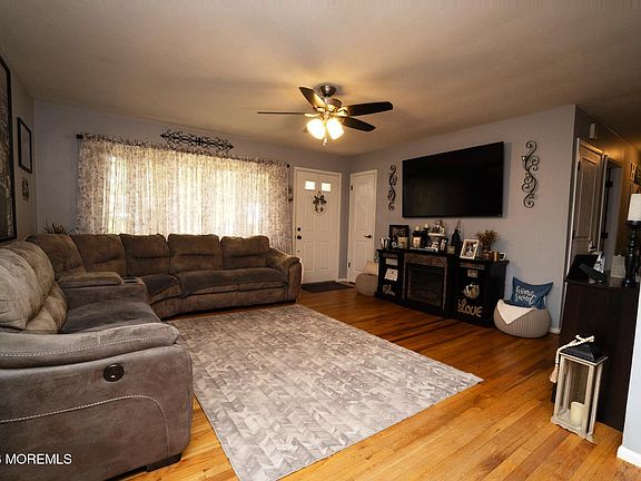 4th image of 116 Malmy Drive