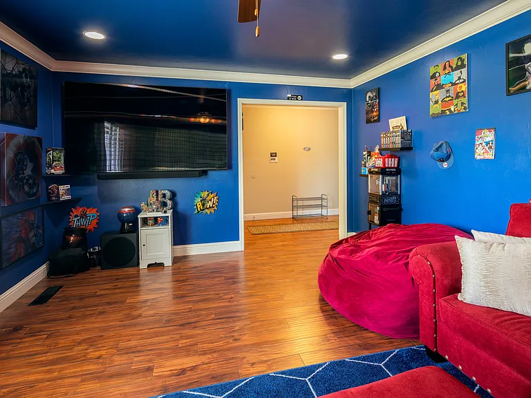 6519 N Mariposa St — Photo 13