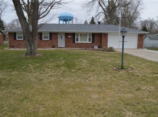 1220 Greenbriar Dr, Anderson, IN 46012