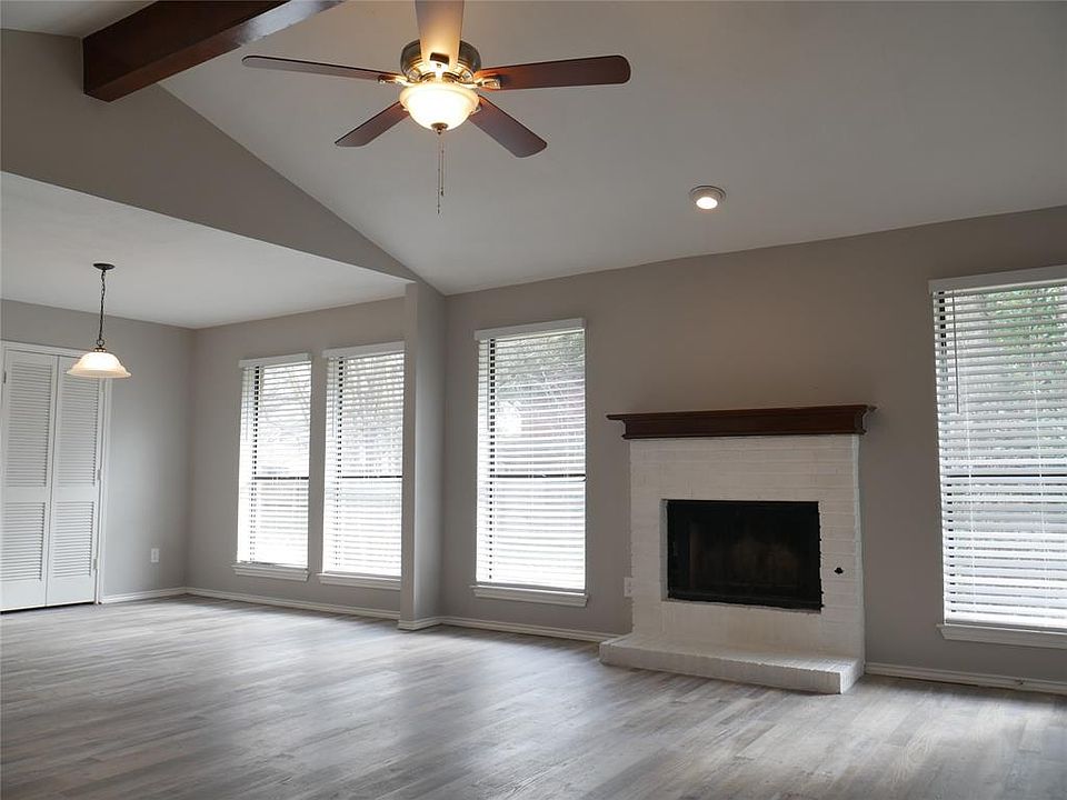 1st image of 2996 Clovis Ave