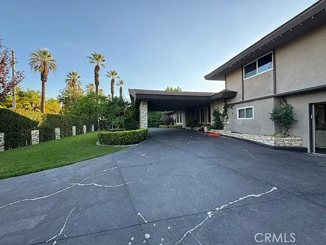 4 bed, 3.5 bath, 4000 sqft, $6,500 — Photo 3