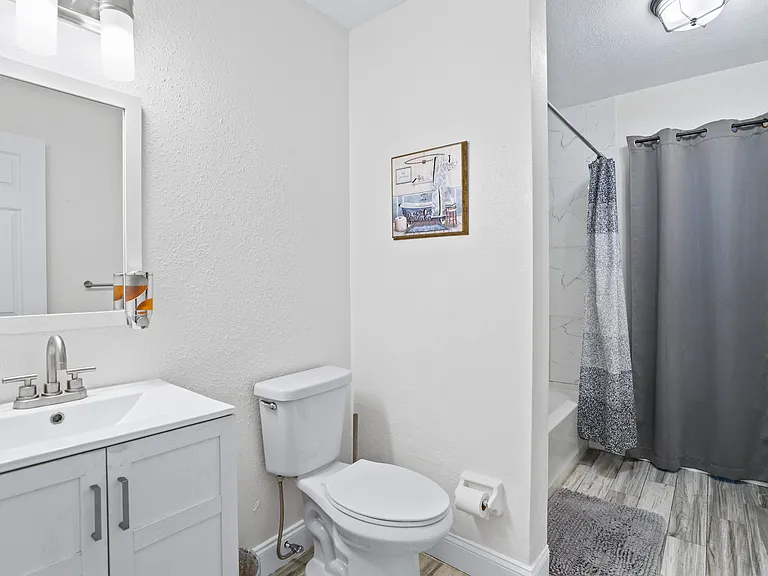 6244 S Martindale Ave — Photo 4