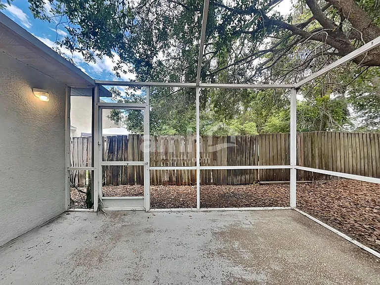 8467 Quarter Horse Dr — Photo 20