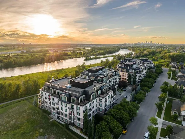 221 E Quarry Way SE #305, Calgary, AB T2C 5M7