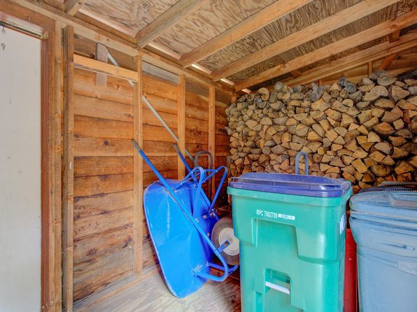 515 Eiler Rd, Mount Shasta, CA 96067