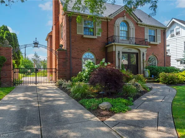 19433 Beach Cliff Blvd, Rocky River, OH 44116