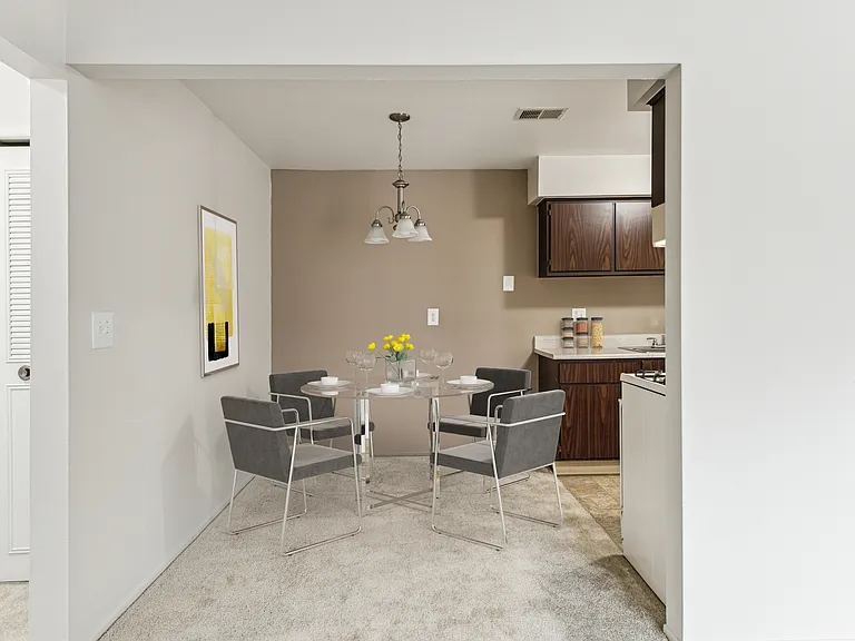 Pointe West Apartments — Photo 76
