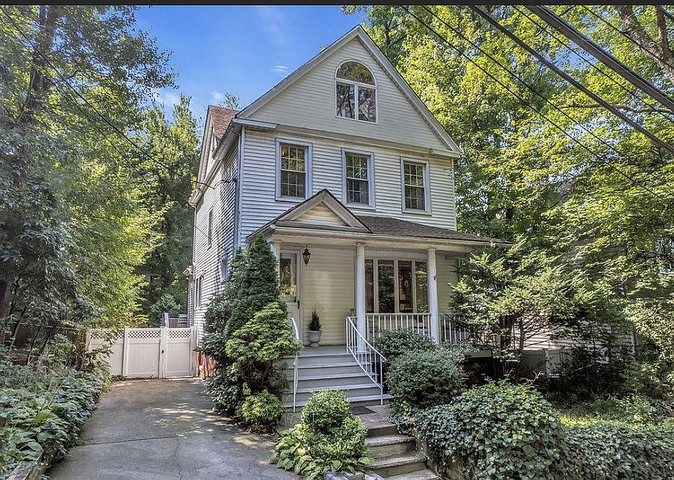 8 Theresa Pl, Staten Island, NY 10301 Zillow