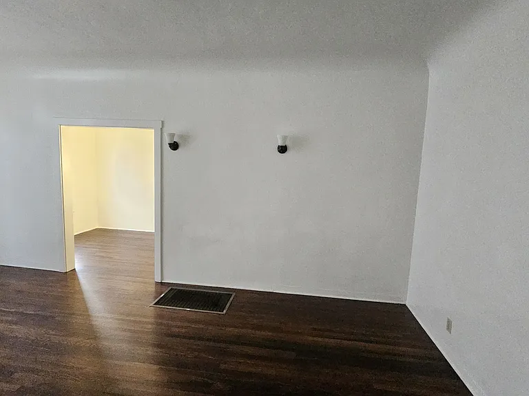 1425 Echo Park Ave #7 — Photo 3