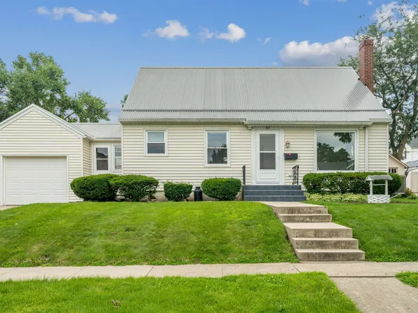 717 3rd Ave SE, Dyersville, IA 52040