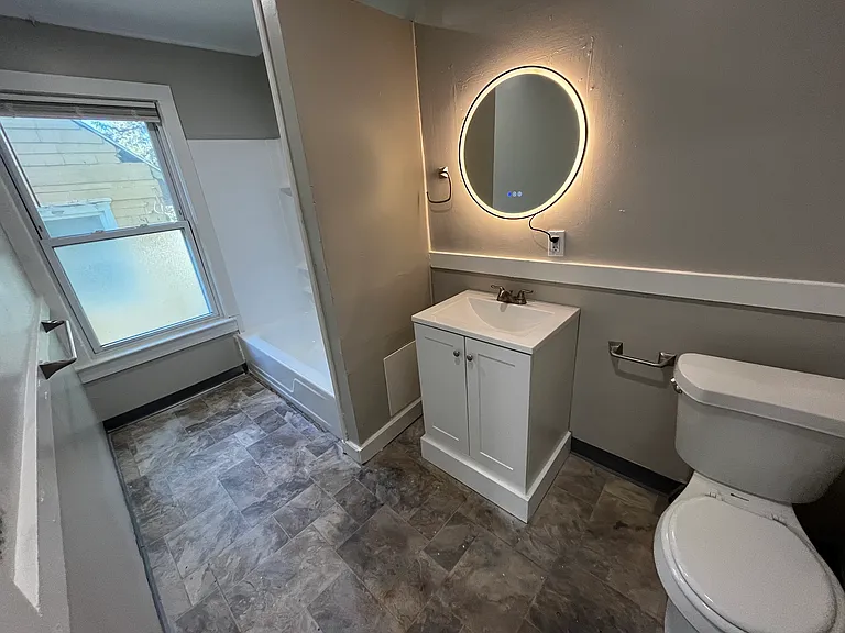 316 Reynolds St — Photo 14