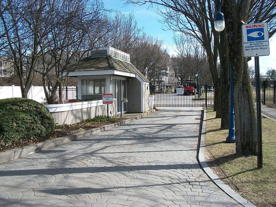 1st image of 200 Harbour Close Unit 201