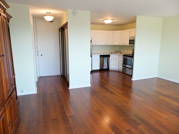 4th image of 1440 N Lake Shore Dr APT 25B
