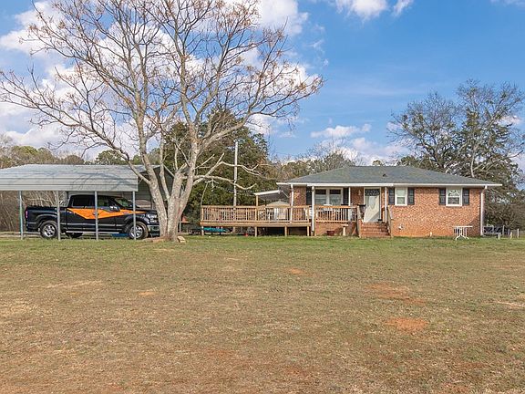 2nd image of 708 Sexton Gin Rd