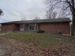 207 Marion City Rd, Palmyra, MO 63461