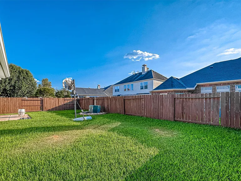 21923 Shady Heath Ln — Photo 46