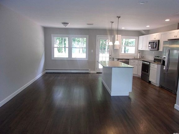 2nd image of 165 Prairie Dr