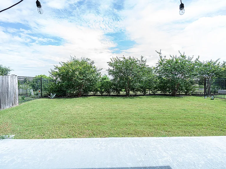 23222 Ivory Sedge Trl — Photo 31