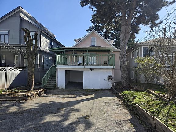 3rd image of 1039 E 41st Ave
