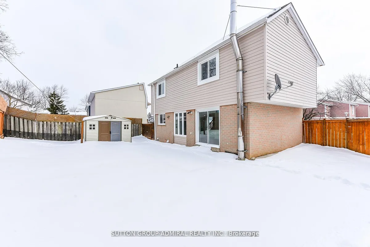 Building Photo - 4 Hardcastle Ct
