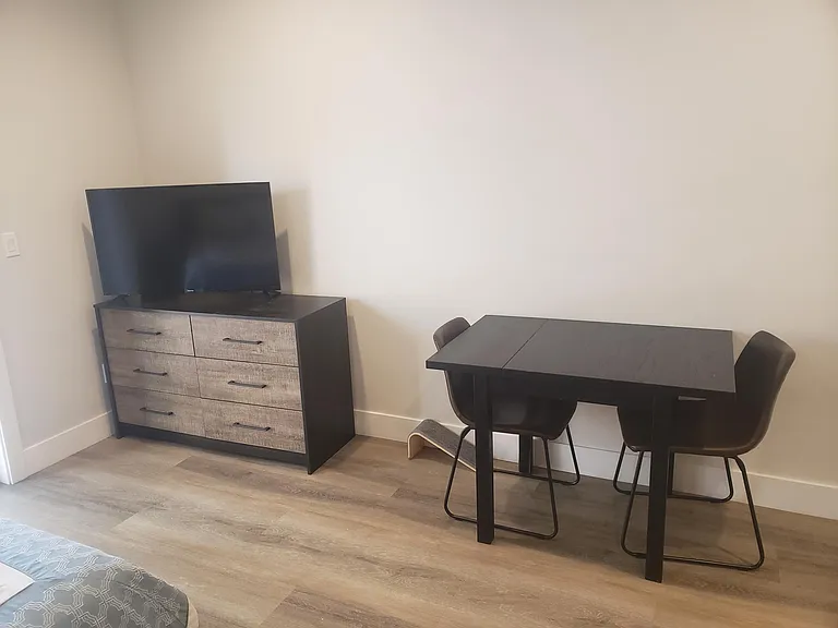1905 H St #101 — Photo 11