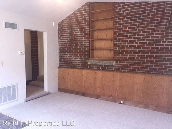 3rd image of 322 W Main St #10878528